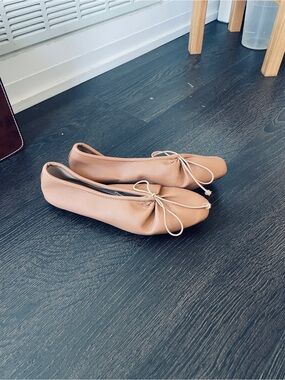 Women’s Brown Flats with Tie Accent Detail